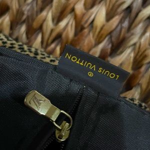 Authentic, Louis Vuitton Garment Bag, like new condition,used on 1 business trip